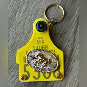 Arete De Vaca Llavero Cattle Tag Western Keychain